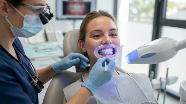 Top 10 conseils pour un sourir éclatant grâce au blanchiment dentaire